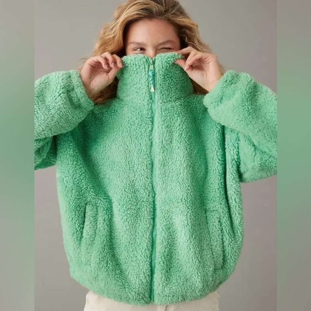 American Eagle Seriously Huggable Zip Up Sherpa